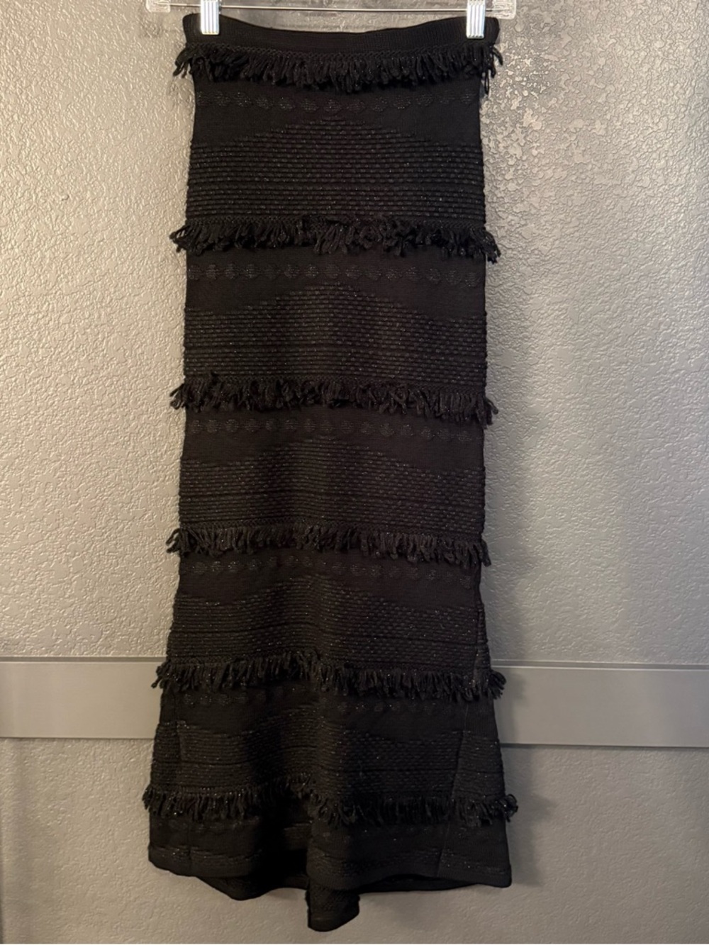 ALICE MCCALL โข new flame Black Fringe Knit Maxi Skirt - size 2